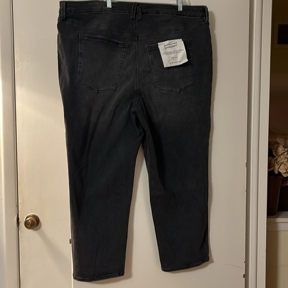 Good American straight leg jeans 28-32 plus size jeans - Picture 2 of 2